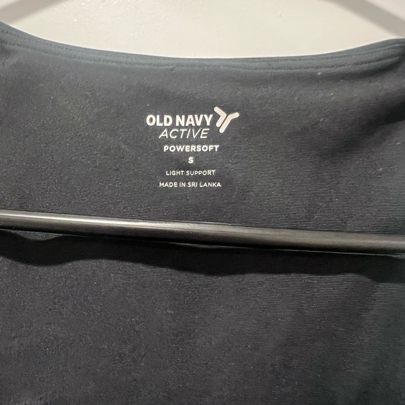Old Navy Active Powersoft Crop Top - Picture 2 of 4